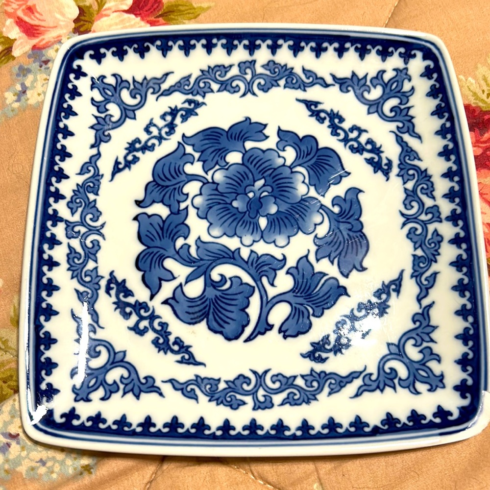 Adorable Blue & White Bombay Platter
